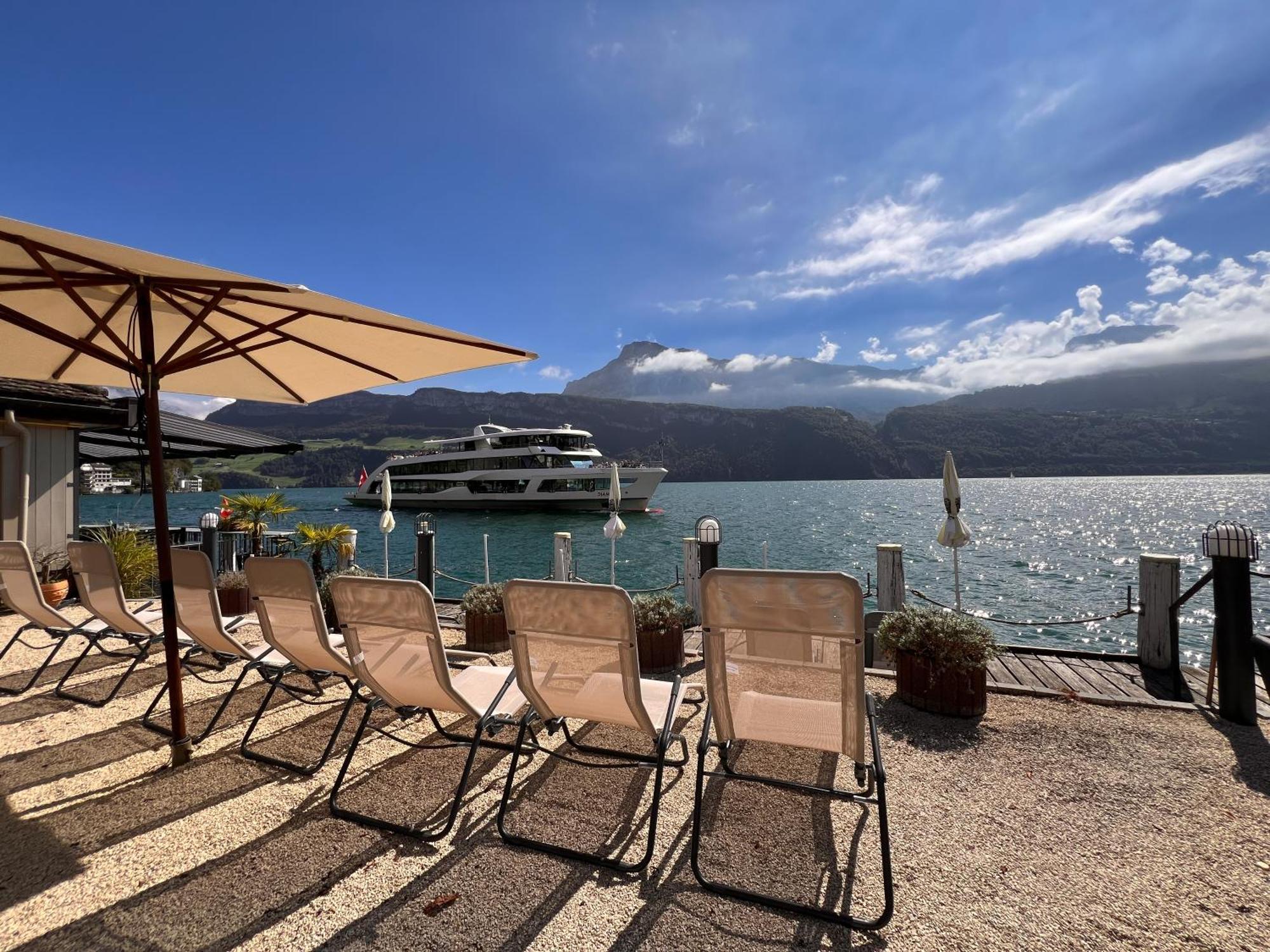 Seehotel Riviera At Lake Lucerne Gersau Esterno foto